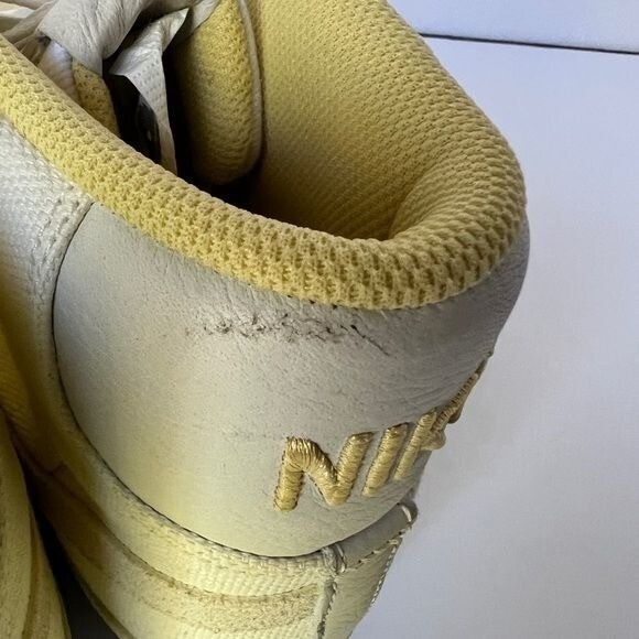 Nike SB Zoom Blazer Mid Men's 11.5 DR9087-700 Lemon Wash Yellow Skate Shoes - Picture 10 of 12